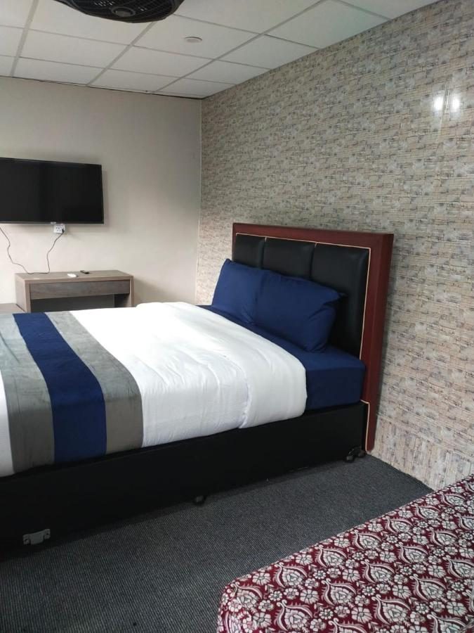 Deluxe Room Grapes Garden Resort Hunza