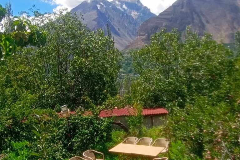 Café de Grapes Grapes Garden Resort Hunza